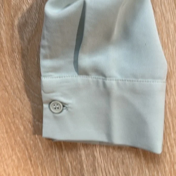 Ann Taylor blouse size large - Picture 3 of 6